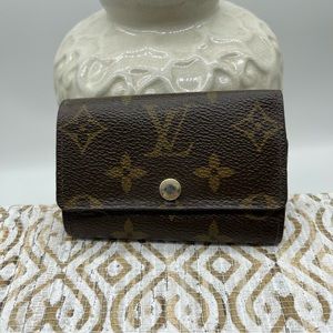 Louis Vuitton Monogram 6 Key Holder